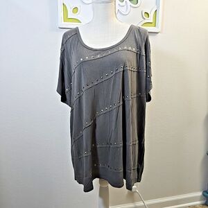 Coldwater Creek Size 3X Round Neck Top T-Shirt Gray knit w Lines of Square Studs
